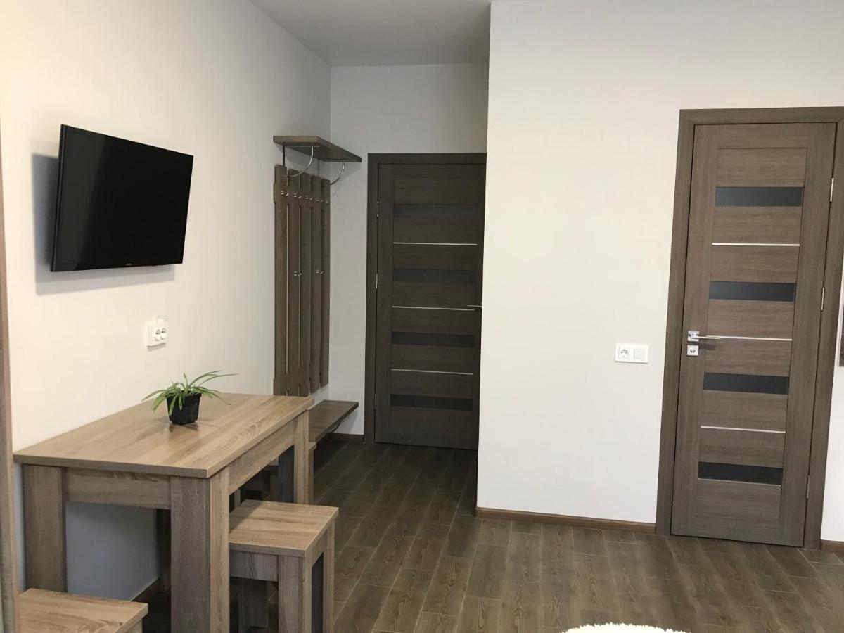 Вулиця 8-Го Березня Апартаменты Myrhorod Exterior foto